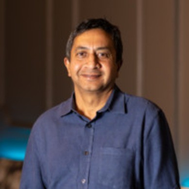 [headshot] image of a customer using erp software